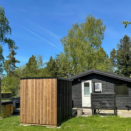 Dom wakacyjny Summer House With Wilderness Bath By Karup Forest