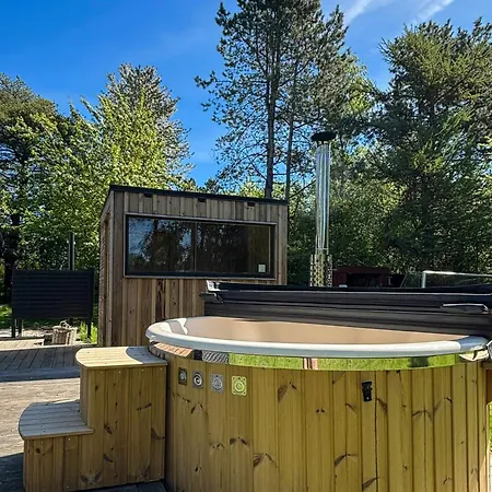 Summer House With Wilderness Bath By Karup Forest Dom wakacyjny