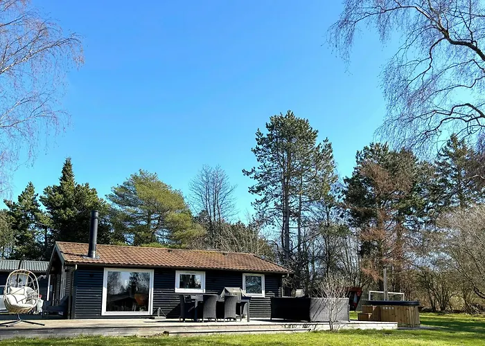 Summer House With Wilderness Bath By Karup Forest *