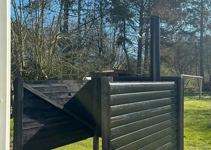 Summer House With Wilderness Bath By Karup Forest Fårevejle